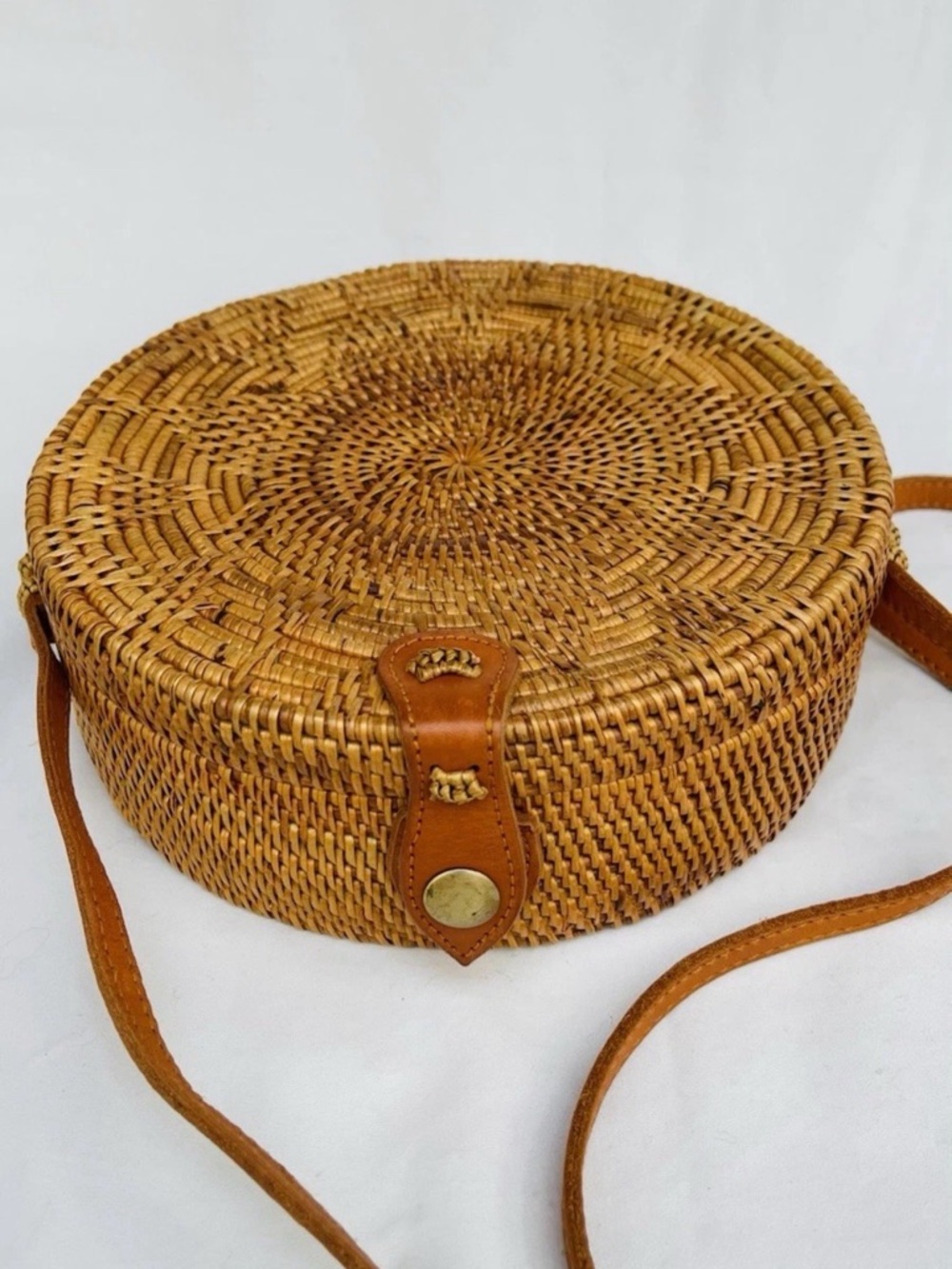 Woven Rattan Crossbody Bag with Yellow Batik Lining - Picture 3 of 7